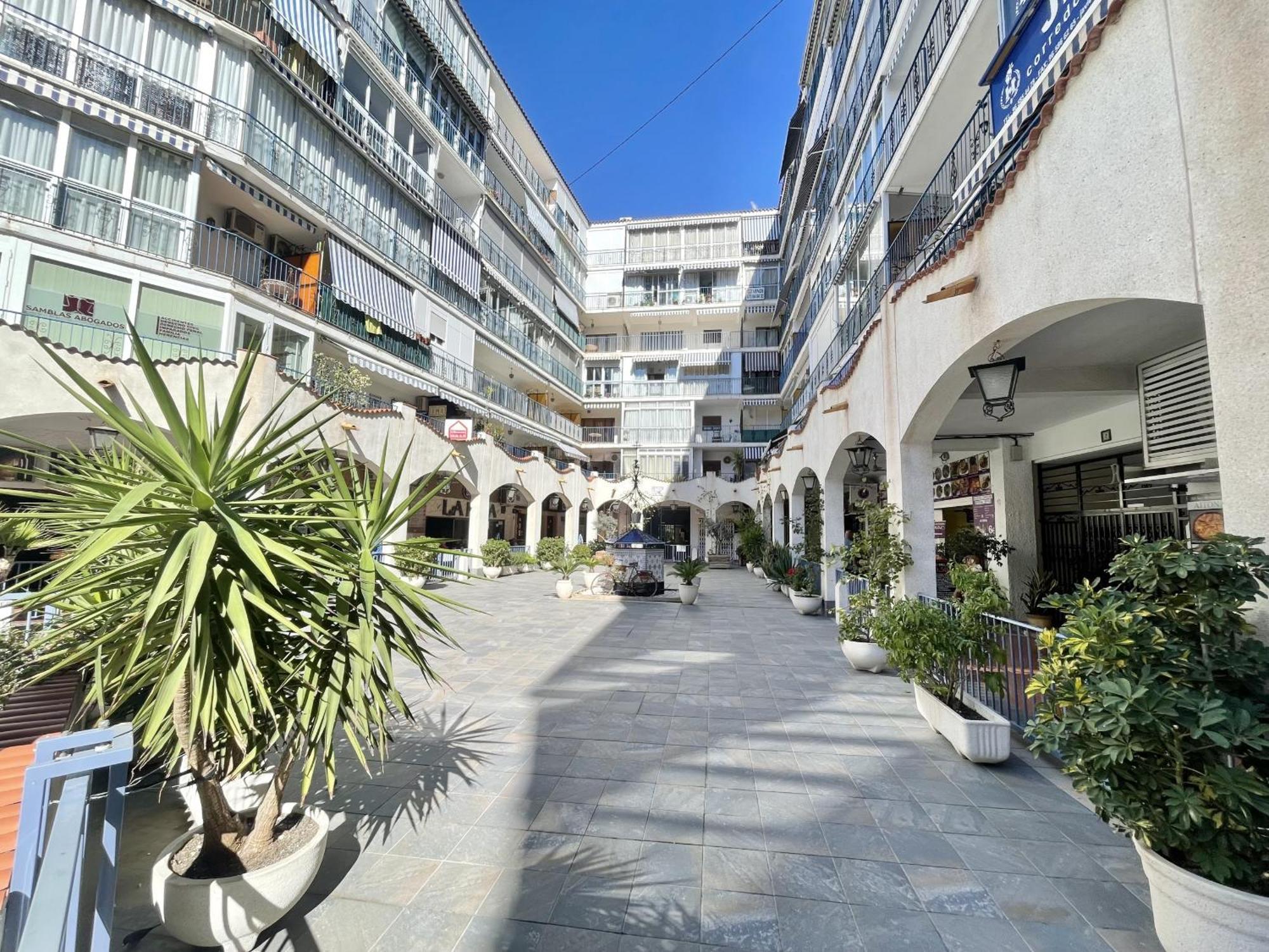 Apartment In Benidorm City Center Bagian luar foto